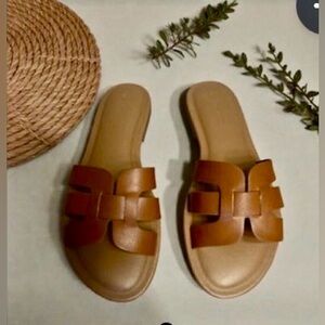 The Drop Avery H-Band Flat Slide Sandals Tan Women’s Size 7